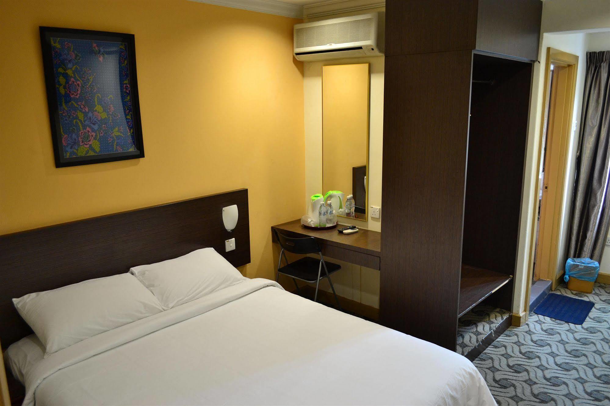 วายเอ็มซีเอ กัวลาลัมเปอร์ Hotel ภายนอก รูปภาพ